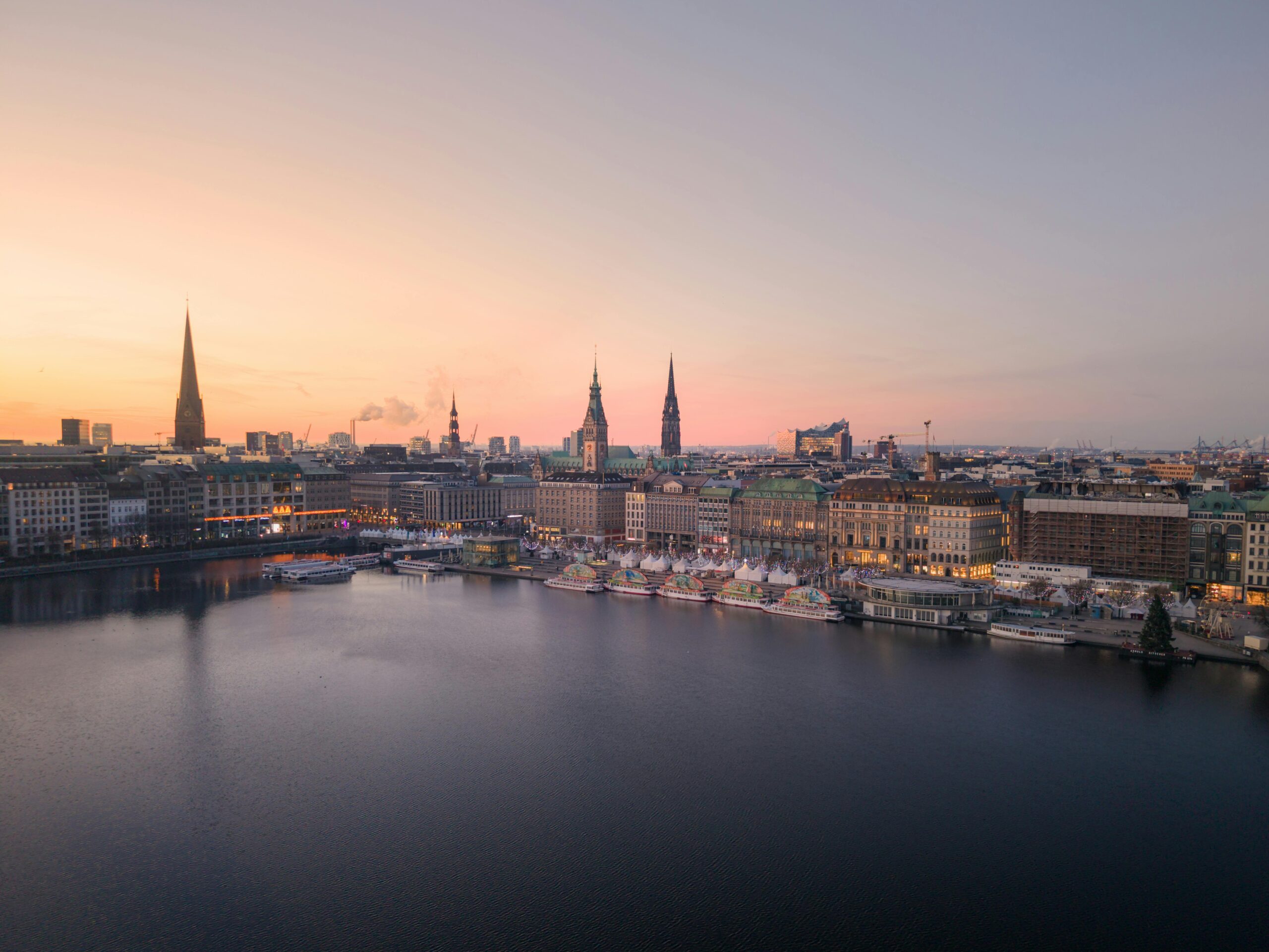 Schütze Regentonnen im Winter vor Frostschäden